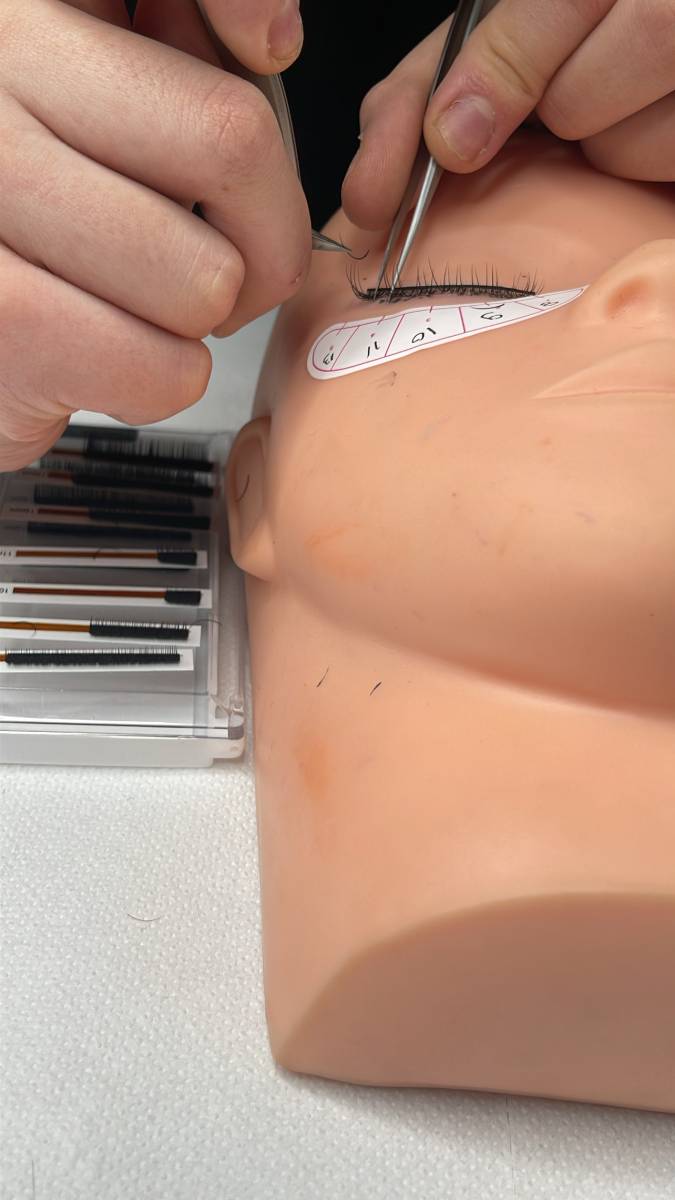 Formation extension de cils à distance